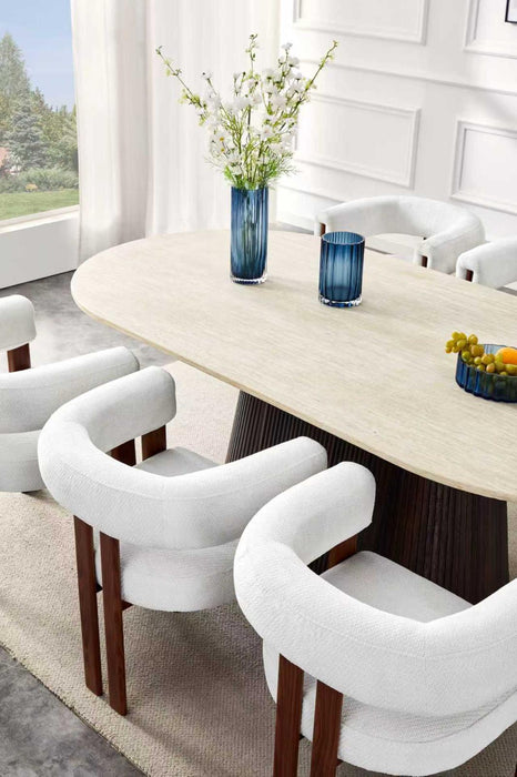 Japandi Eetkamerstoel PARTHE Bouclé Crème Walnoot Set van 2